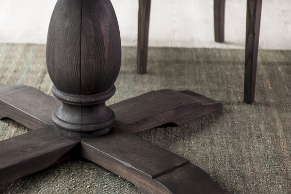 Ancona Ash Extending Round Pedestal Detail